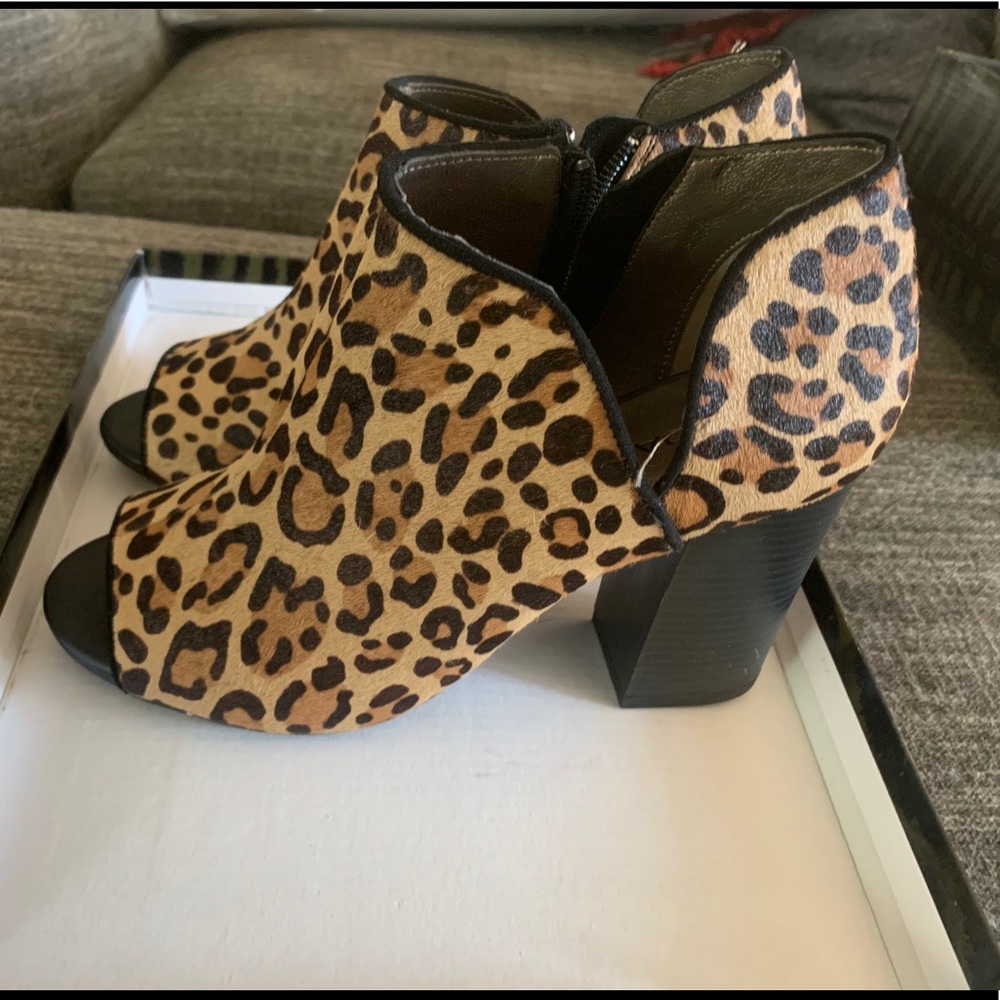 Moda Spana Leopard Ferman Bootie - Picture 11 of 15